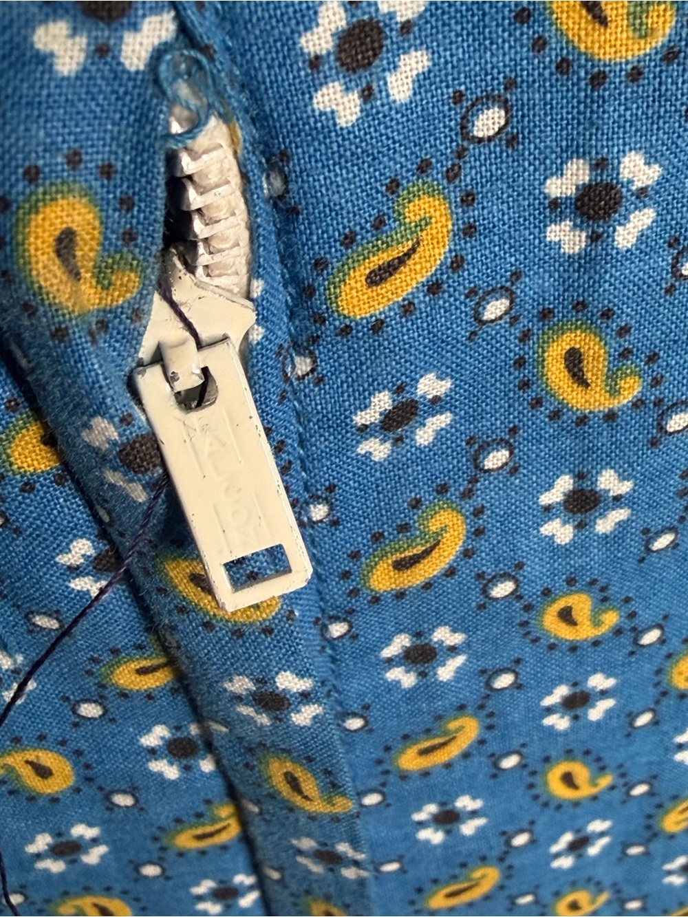 Vintage 1970s Paisley Calico Prairie Maxi Dress with Matching Bonnet - Picture 8 of 13